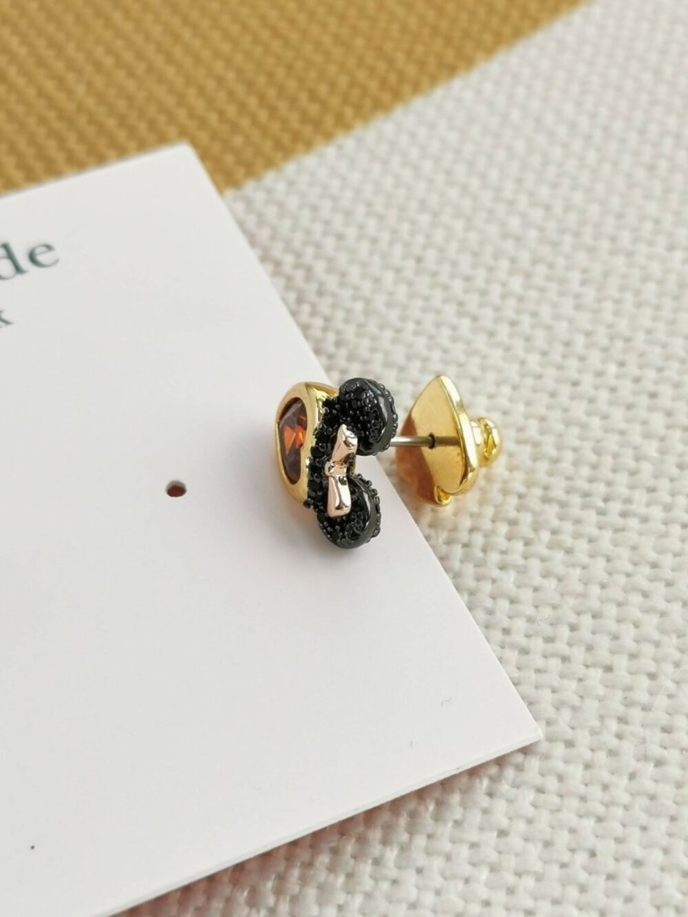 Kate Spade Disney Minnie Mouse Red Earrings NEW - Picture 3 of 3